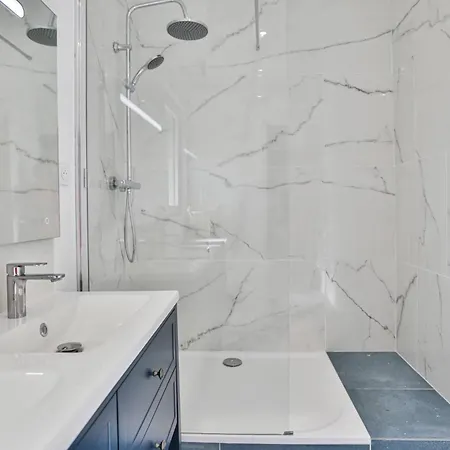 Casa de Férias Longere Renovee Avec Sauna Proche De La